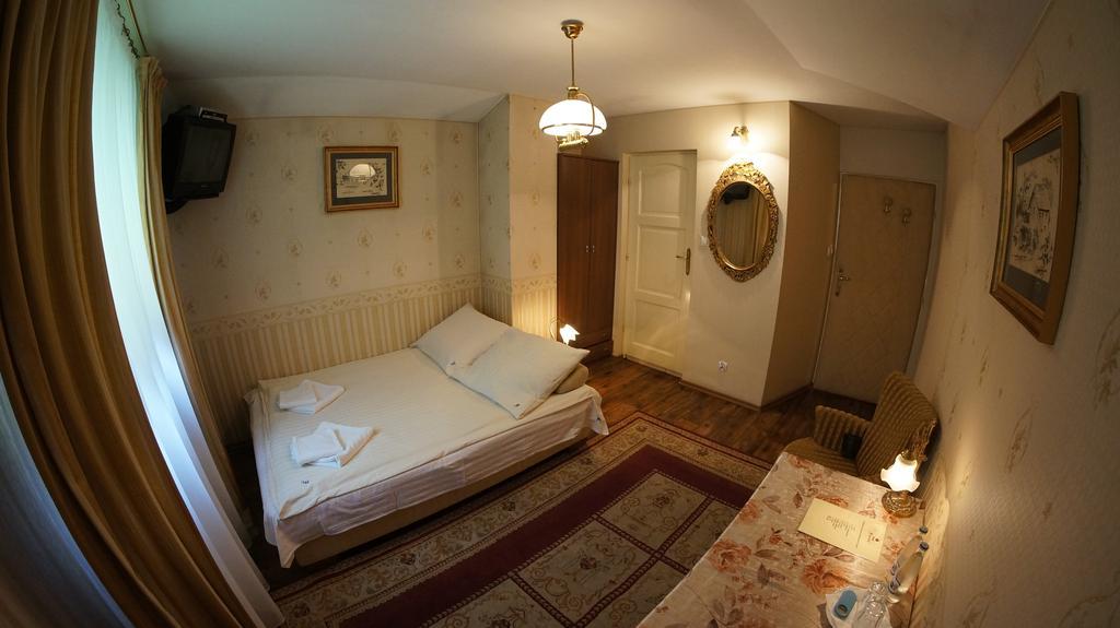 Florian Budget Rooms Krakow Bilik gambar