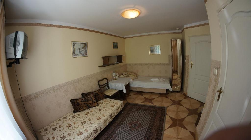 Florian Budget Rooms Krakow Luaran gambar